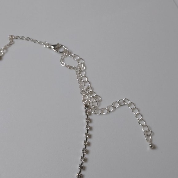 Decorative Y Shaped Necklace Adjustable 16 To 20 Inches - Picture 12 of 14